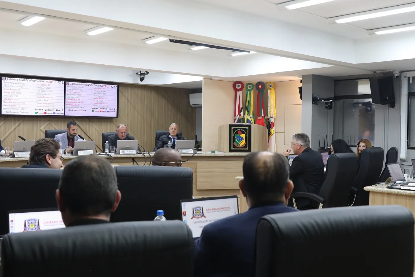Plenário da Câmara Municipal de Criciúma durante a 48ª Sessão Ordinária, em 28 de julho de 2026.